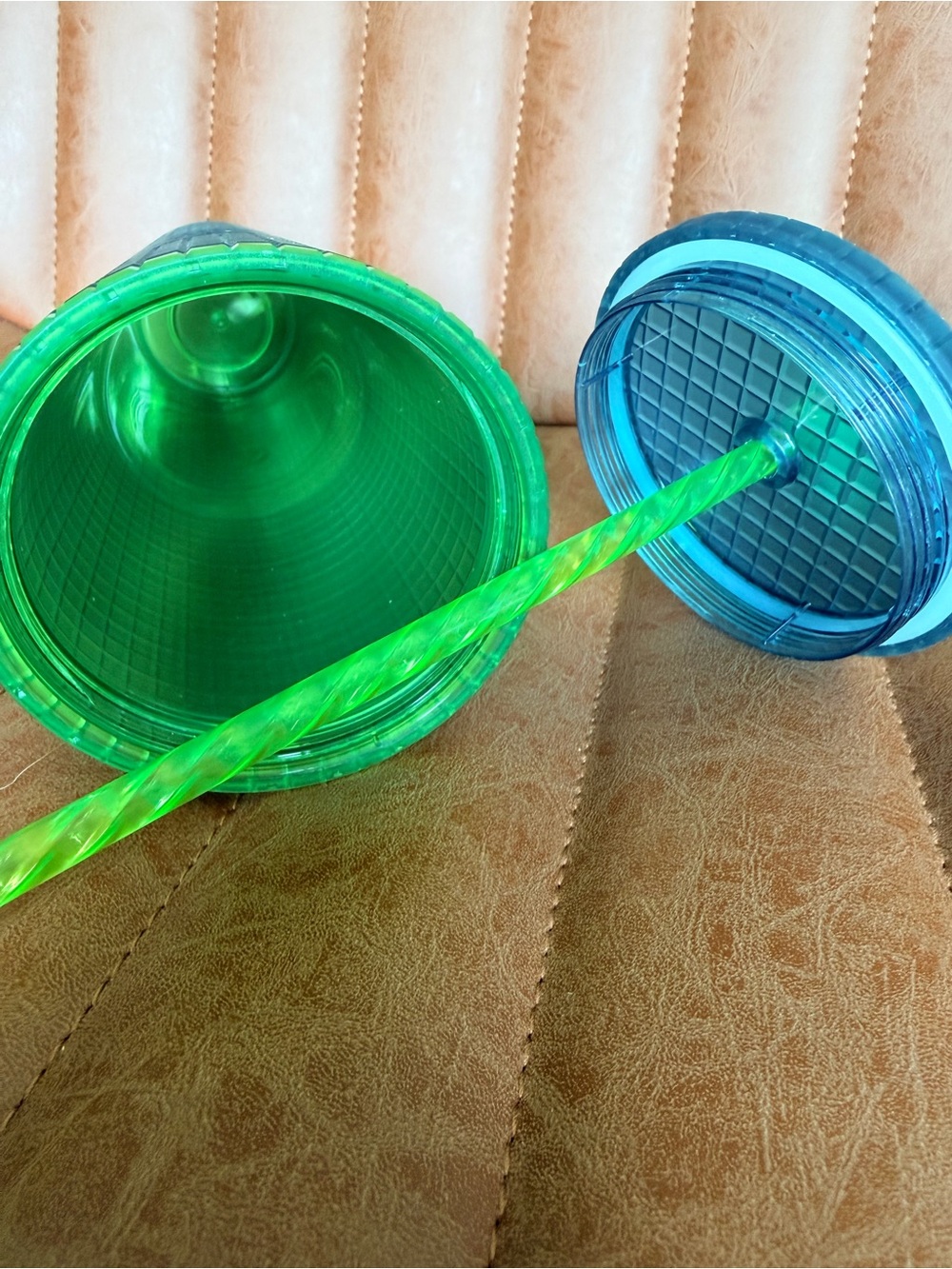 Starbucks Mountain Dew Green (Soft Touch Grid) 24 oz Venti Tumbler- Winter ‘22 - Picture 4 of 6